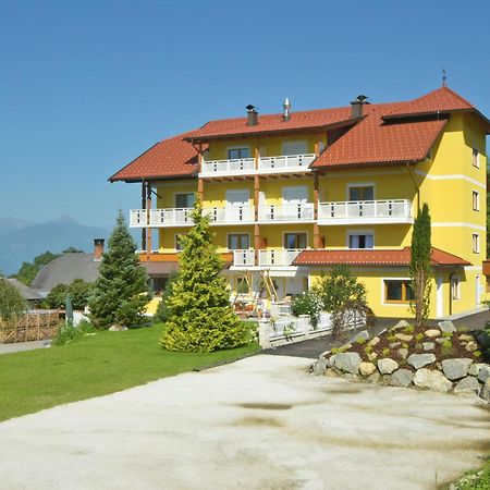 Hotel Berghof Мильстат Экстерьер фото