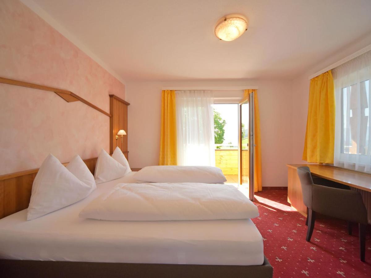 Hotel Berghof Мильстат Экстерьер фото