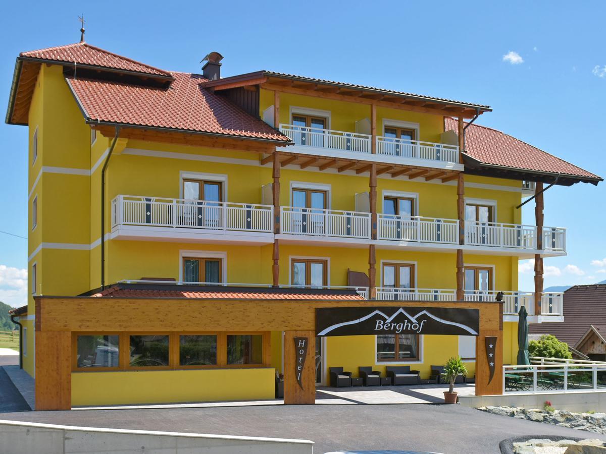 Hotel Berghof Мильстат Экстерьер фото