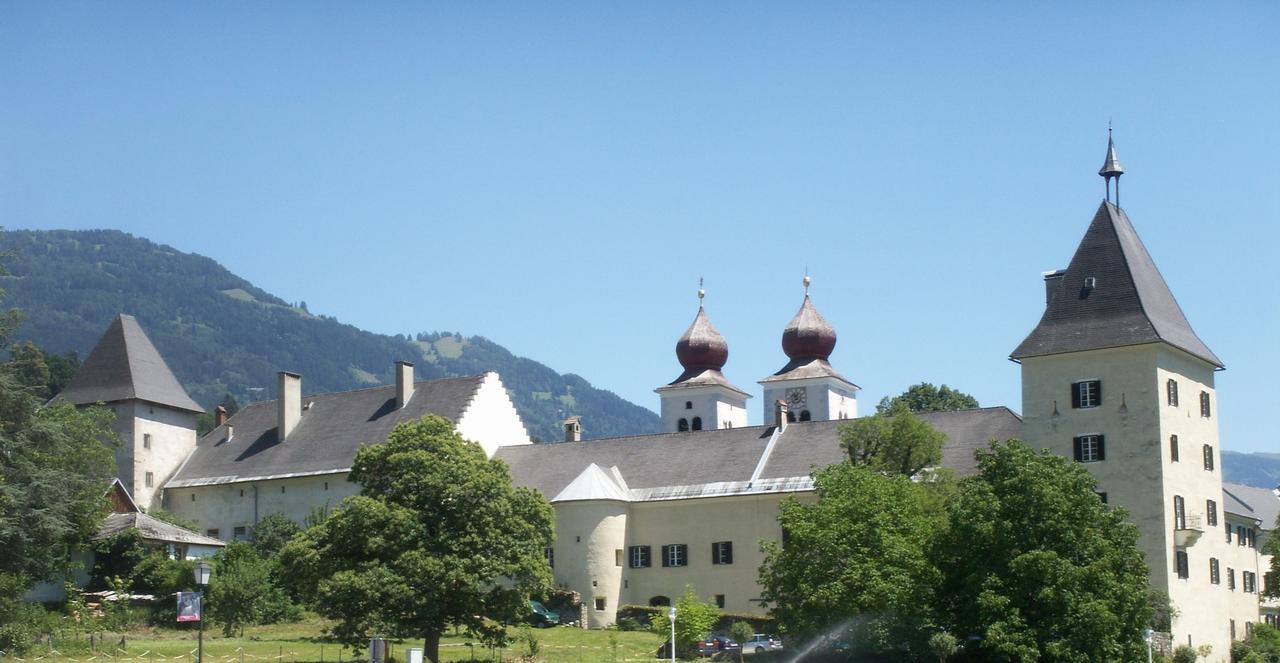Hotel Berghof Мильстат Экстерьер фото